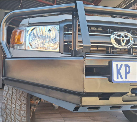 Toyota Landcruiser 70 79 Series 2007 to Current (Pick up or Station Wagon) – MCC Post Type Bumper Replacement Bullbar – POSTLCPLAIN