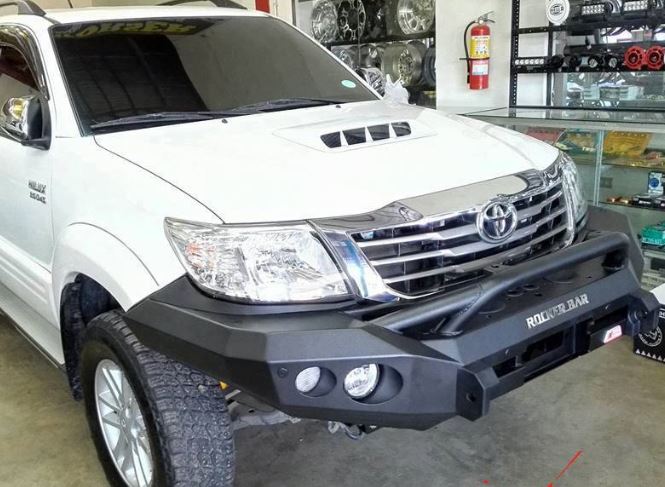 Toyota Hilux Vigo D4D 2011 – 2016: MCC Rocker Bar Front Low Loop Bumper Replacement Bullbar (No bumper cut) Can fit a Fortuner (Advise us to change the fillers) (Bullbar + bracket kit + under protection plates) – RBLLHI11